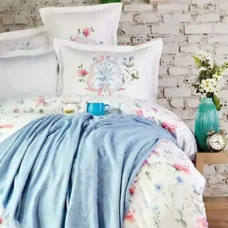 Комплект постельного белья Karaca Home “Trina” + пике