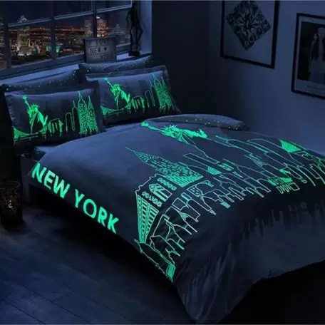 Комплект постельного белья ТАС “New York” евро светящееся Комплект постельного белья ТАС “New York” евро светящееся