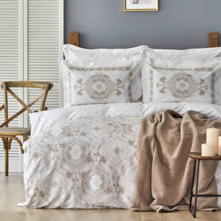 Постельное белье Karaca Home с пледом “Arlen bej” Постельное белье Karaca Home с пледом “Arlen bej”